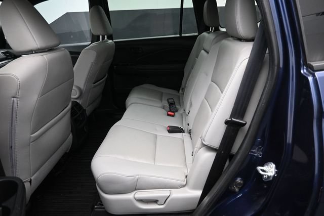 Used 2023 Honda Passport EX-L image 25