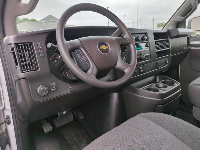 Used 2025 Chevrolet Express 2500 w/ Driver Convenience Package RWD image 8