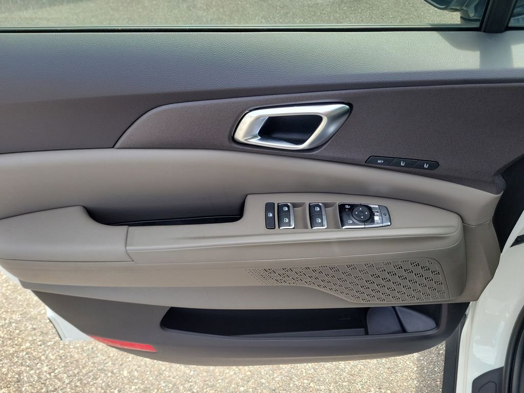 New 2026 Kia Carnival SX FWD image 21