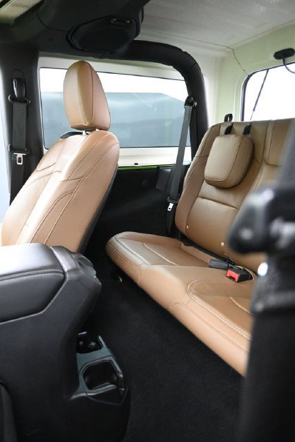 Used 2020 Jeep Wrangler Rubicon AWD/4WD image 8