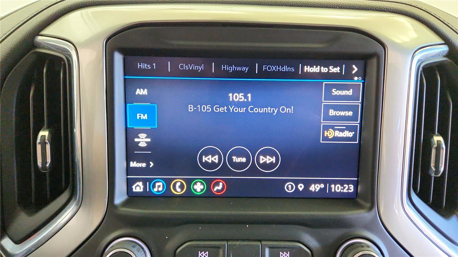 Used 2021 Chevrolet Silverado 1500 RST w/ Convenience Package II image 28