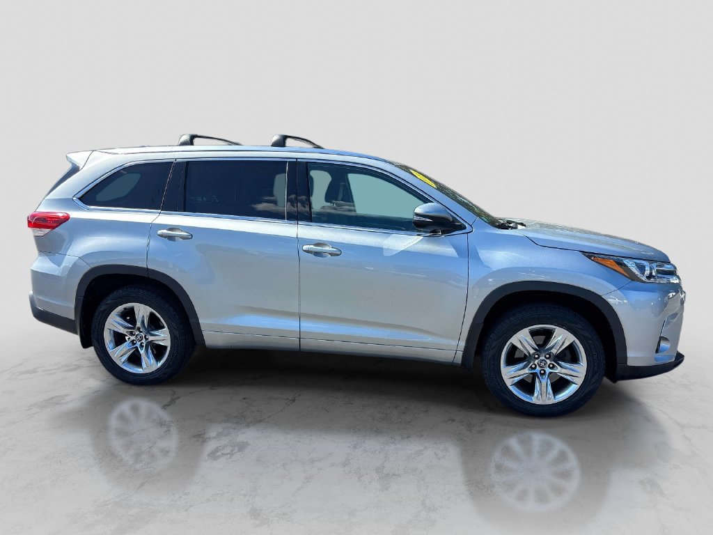 Used 2019 Toyota Highlander Limited AWD/4WD image 4