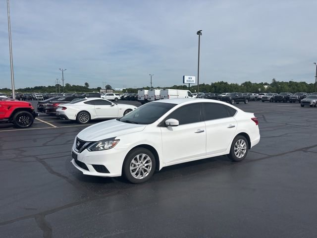 Used 2019 Nissan Sentra S w/ Appearance Package FWD image 3