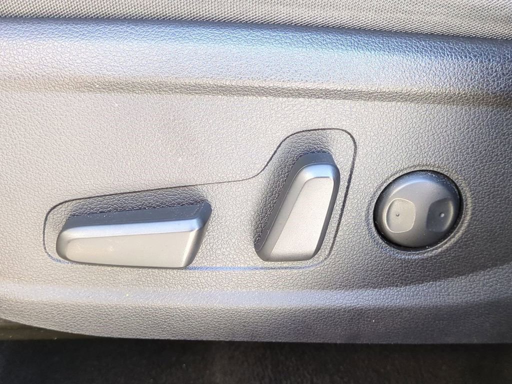 Used 2023 Hyundai Santa Fe SEL image 20