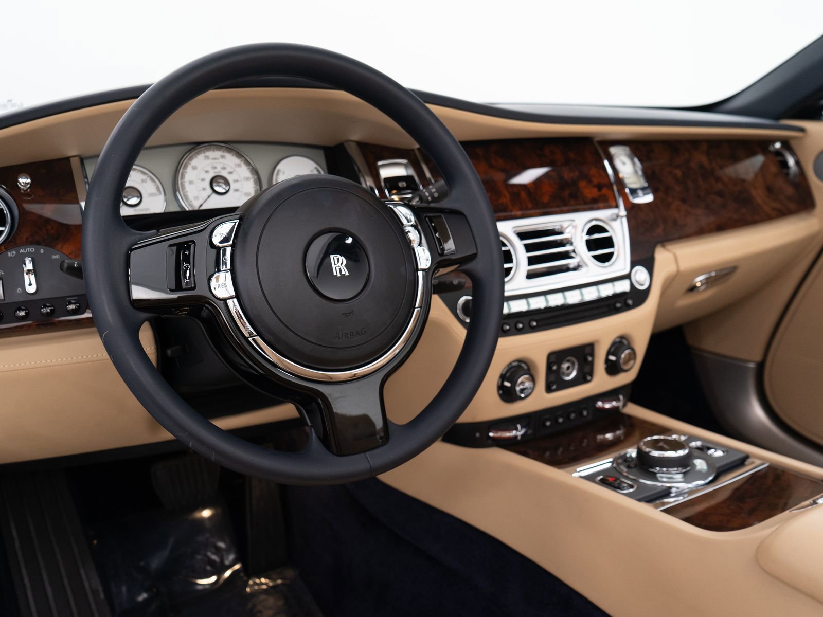 Certified 2016 Rolls-Royce Dawn image 21