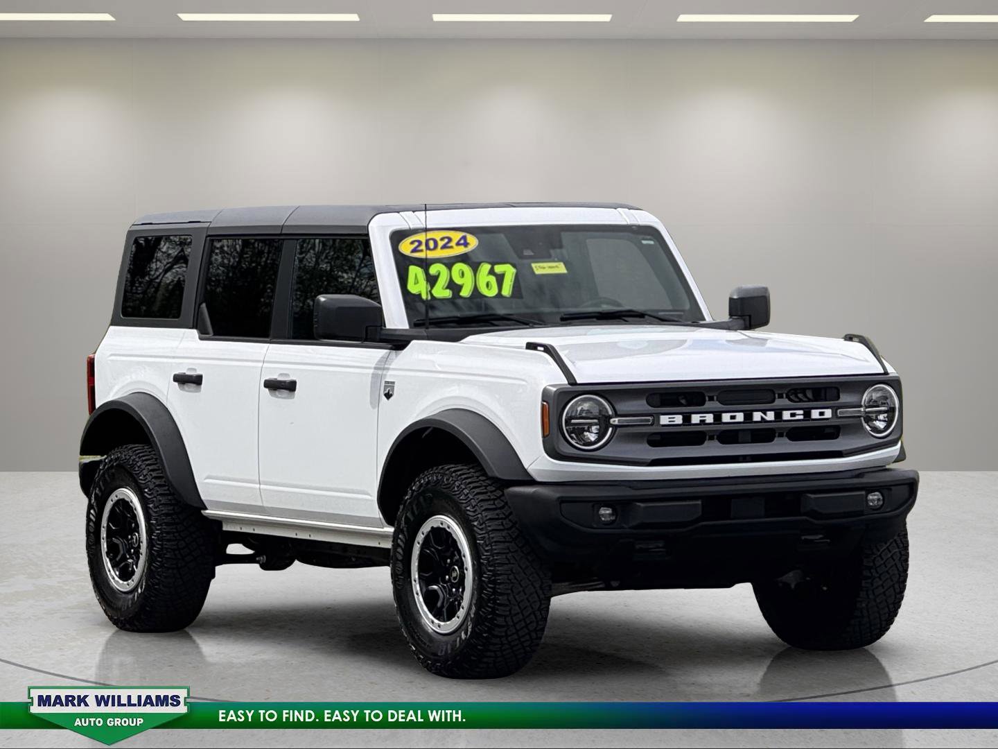Used 2024 Ford Bronco Big Bend w/ Sasquatch Package image 1