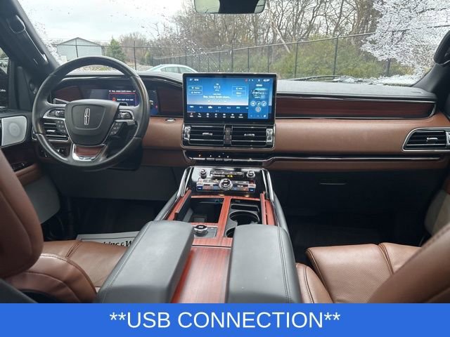 Certified 2024 Lincoln Navigator L Reserve AWD/4WD image 10