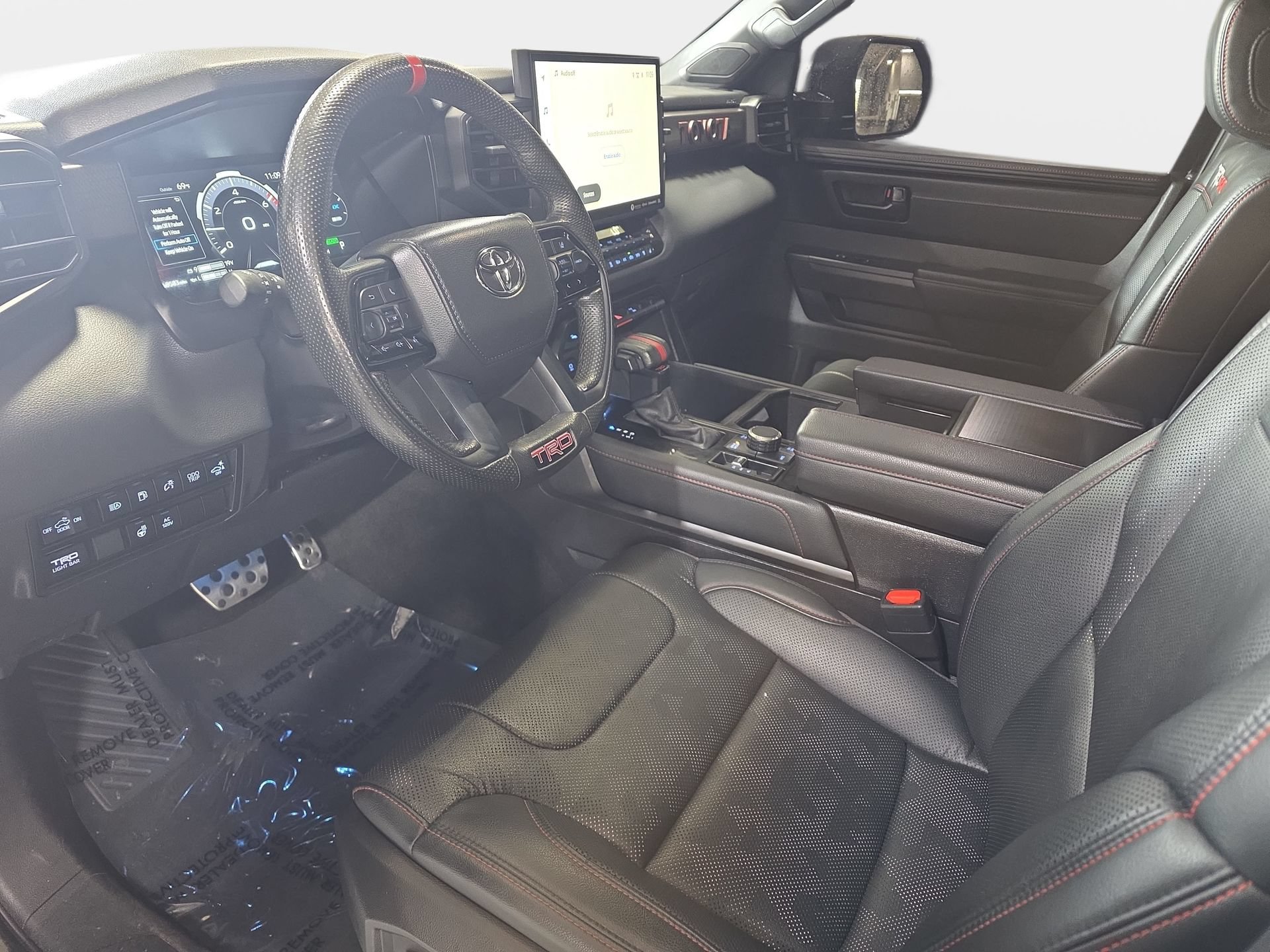 Used 2024 Toyota Tundra TRD Pro AWD/4WD image 15