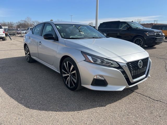 Used 2019 Nissan Altima 2.5 SR FWD image 3