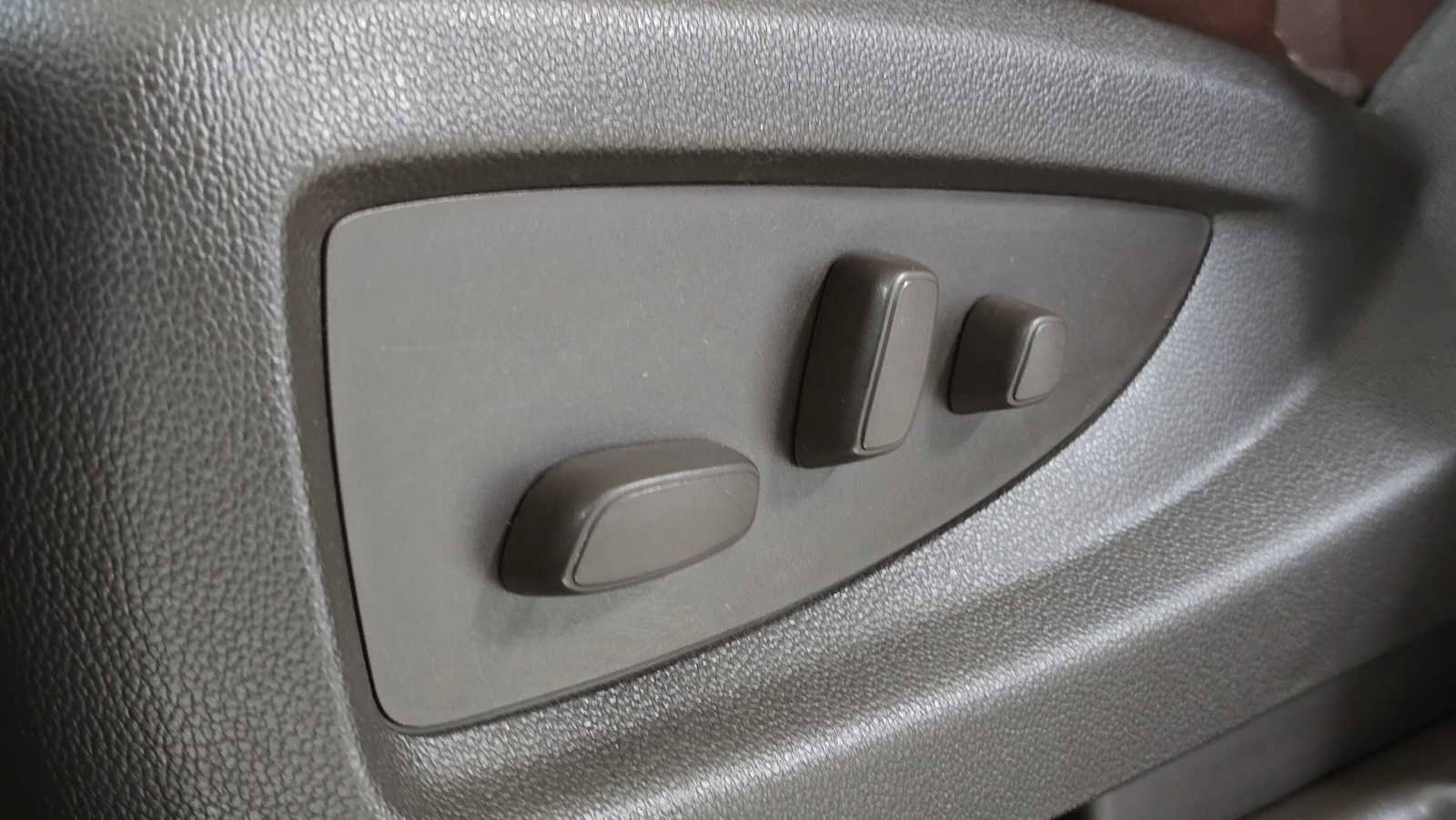 Used 2018 Chevrolet Tahoe Premier w/ RST 6.2L Performance Edition image 26