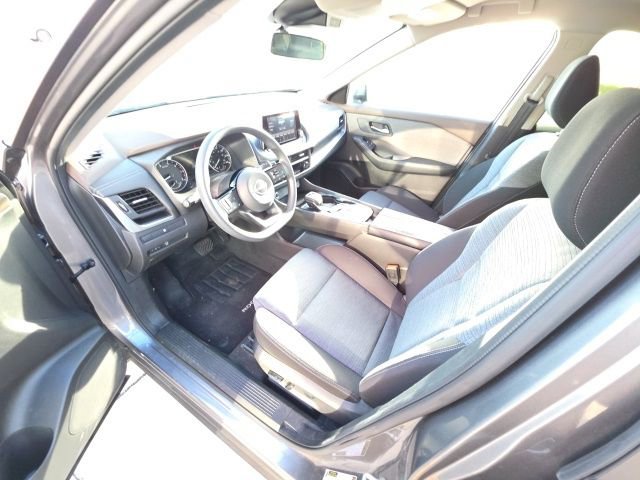 Used 2023 Nissan Rogue SV image 12