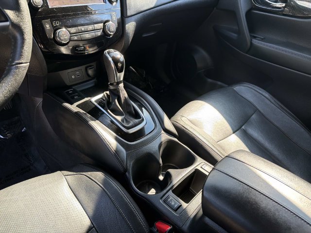 Used 2019 Nissan Rogue SL w/ Premium Package AWD/4WD image 24