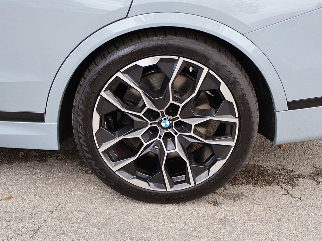 Used 2026 BMW X7 M60i image 26