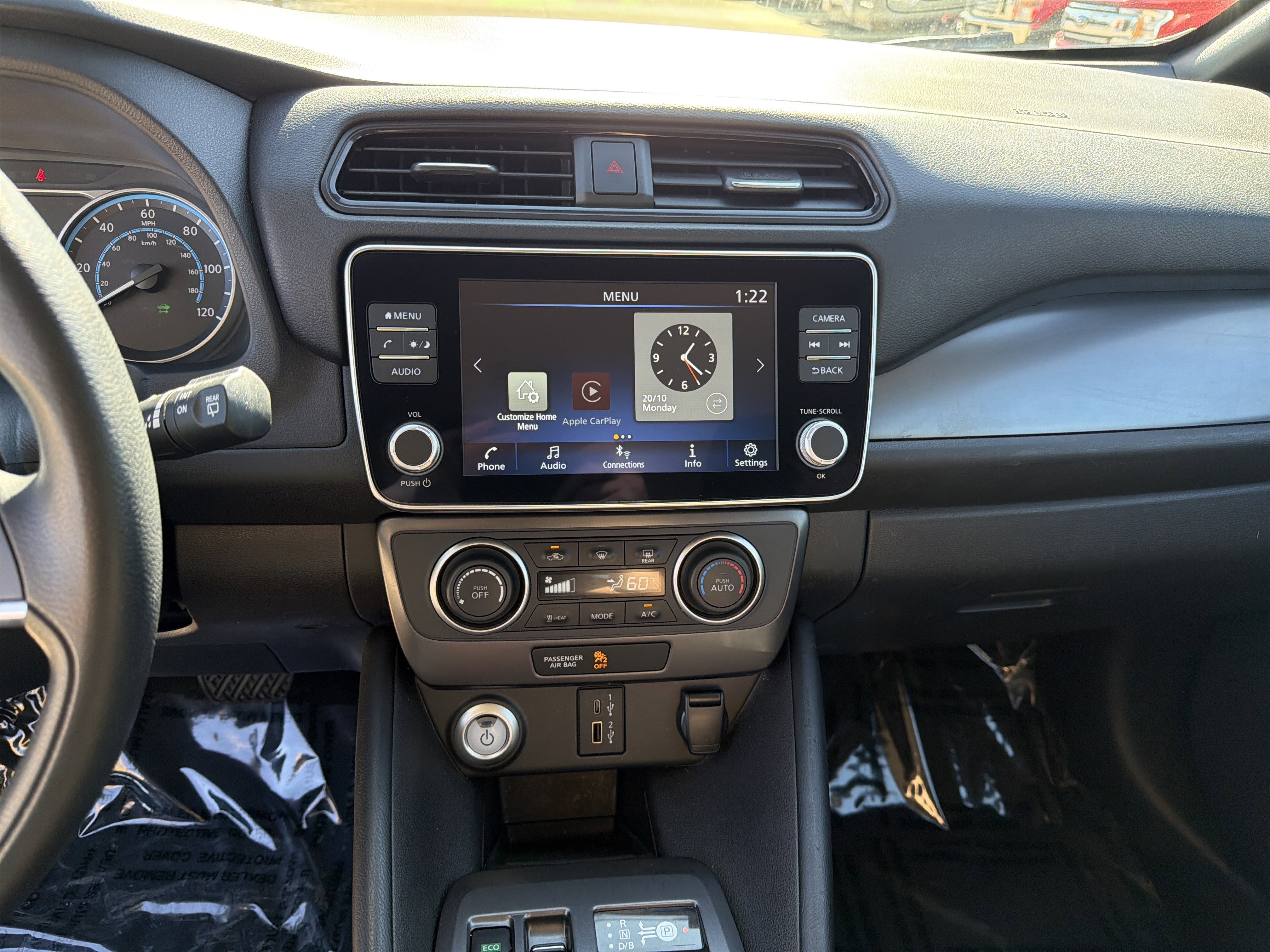 Used 2023 Nissan Leaf S image 17