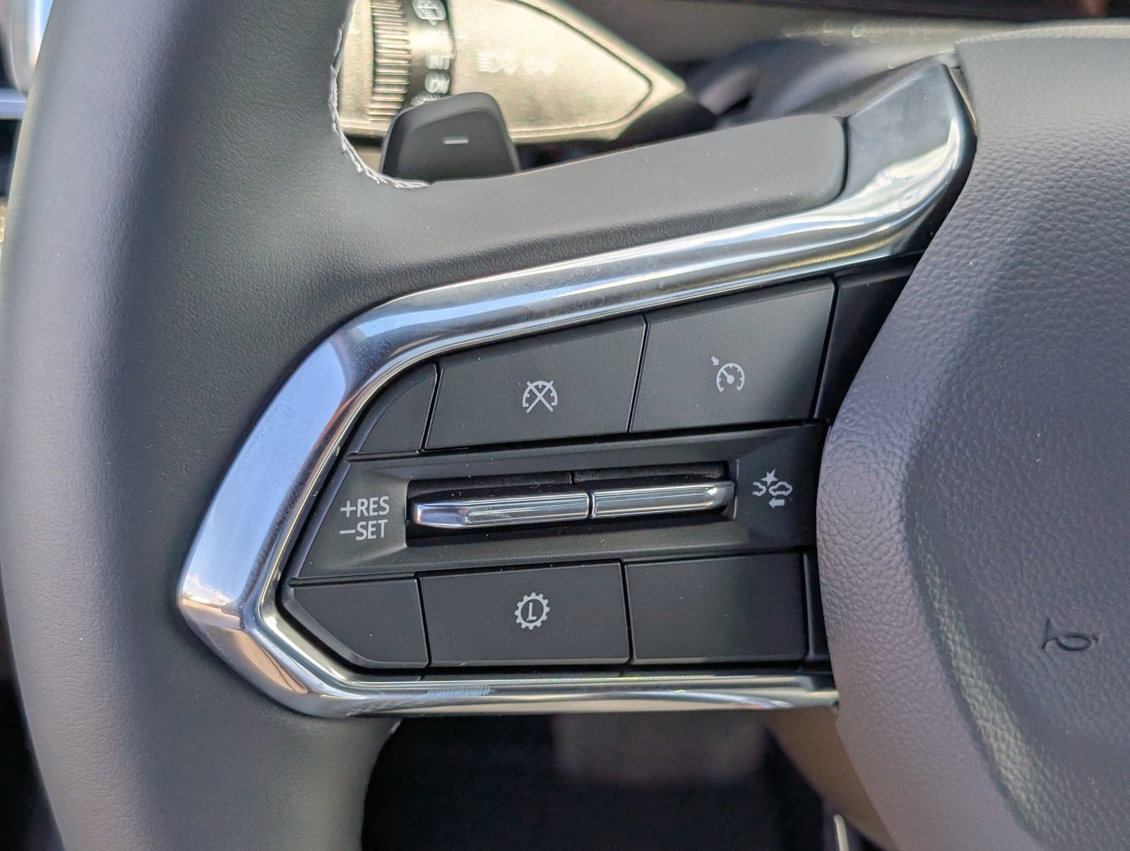 New 2026 Chevrolet Traverse LT w/ Sun and Wheel Package FWD image 20