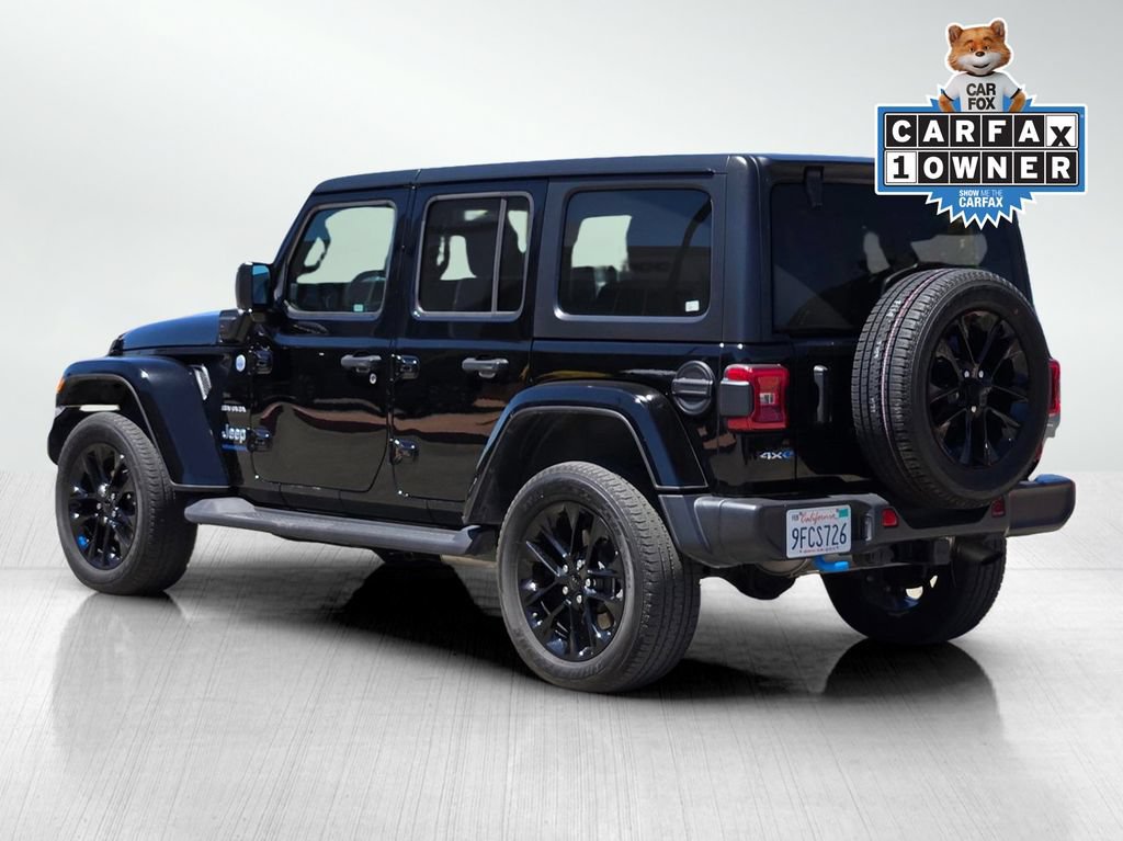 Used 2023 Jeep Wrangler Unlimited Sahara w/ Cold Weather Group AWD/4WD image 8