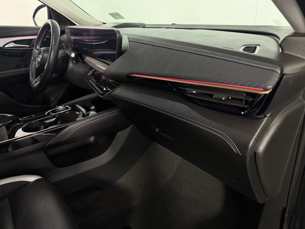 Used 2025 Buick Envision Sport Touring AWD/4WD image 29