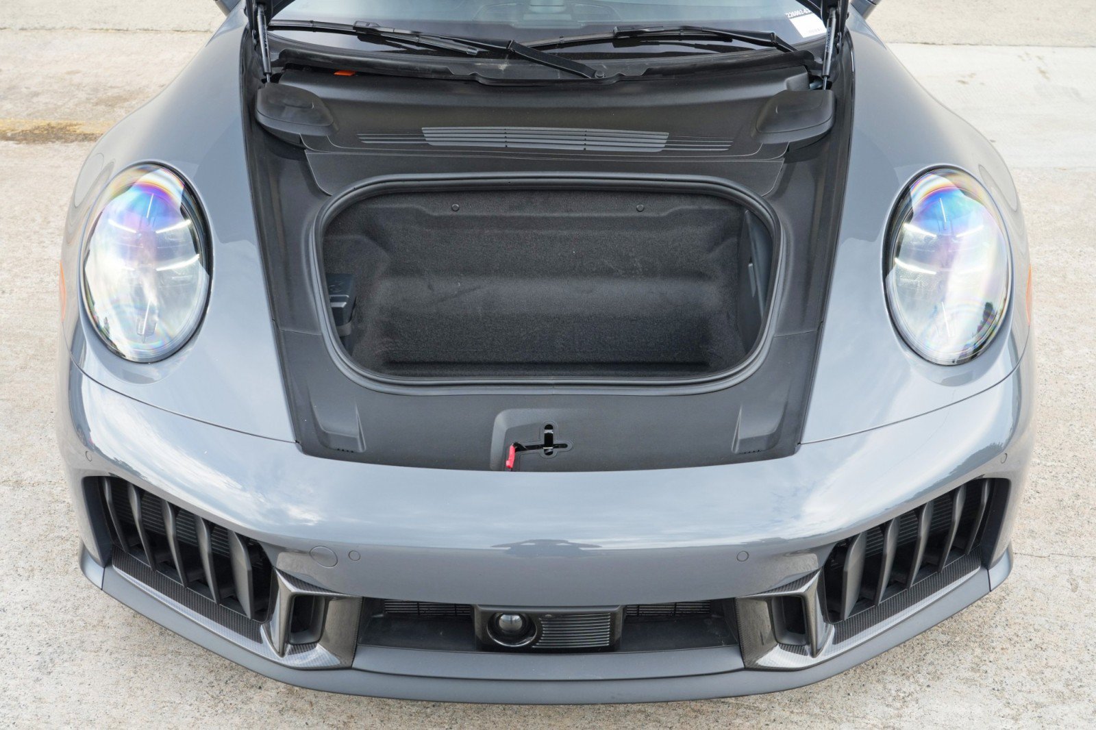 Used 2025 Porsche 911 Carrera 4 GTS AWD/4WD image 8