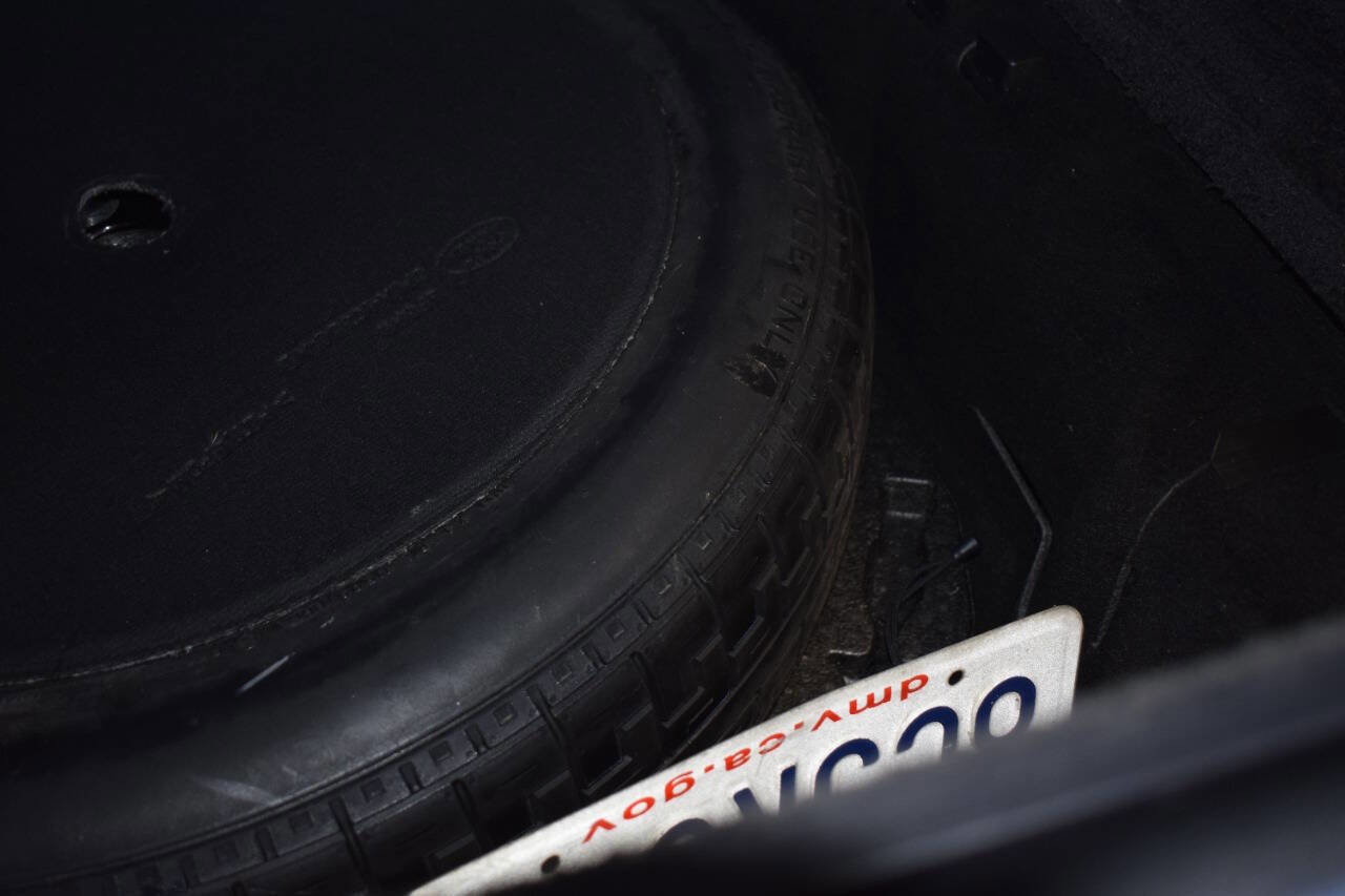 Used 2017 Land Rover Range Rover Supercharged image 11