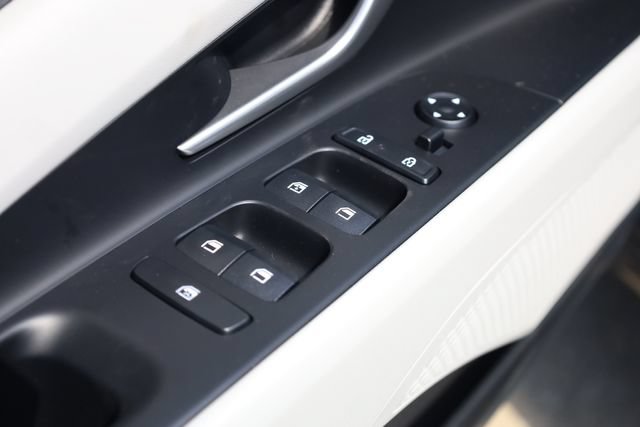 New 2026 Hyundai Elantra Limited FWD image 15