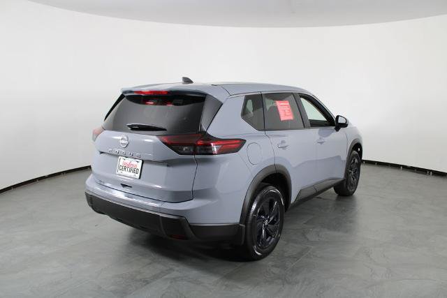 Certified 2026 Nissan Rogue SV FWD image 4