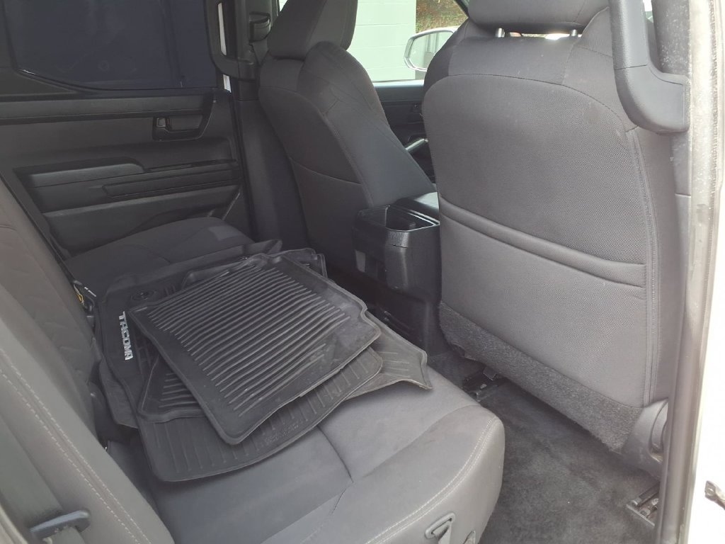 Used 2025 Toyota Tacoma SR5 AWD/4WD image 34