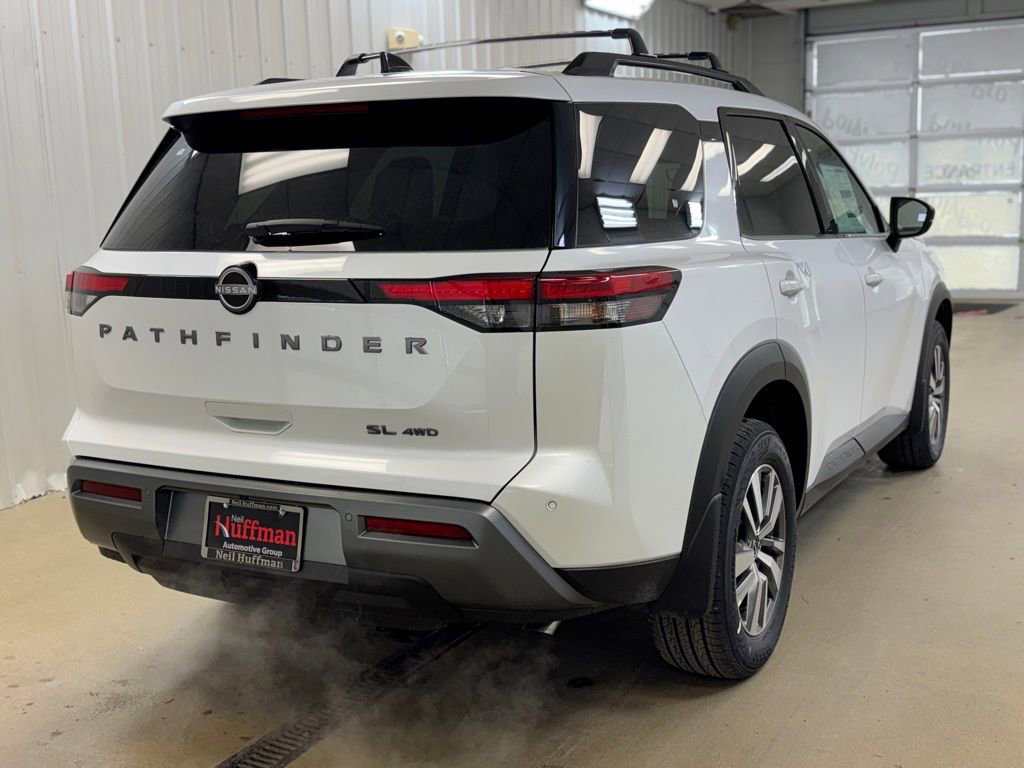 New 2026 Nissan Pathfinder SL image 5