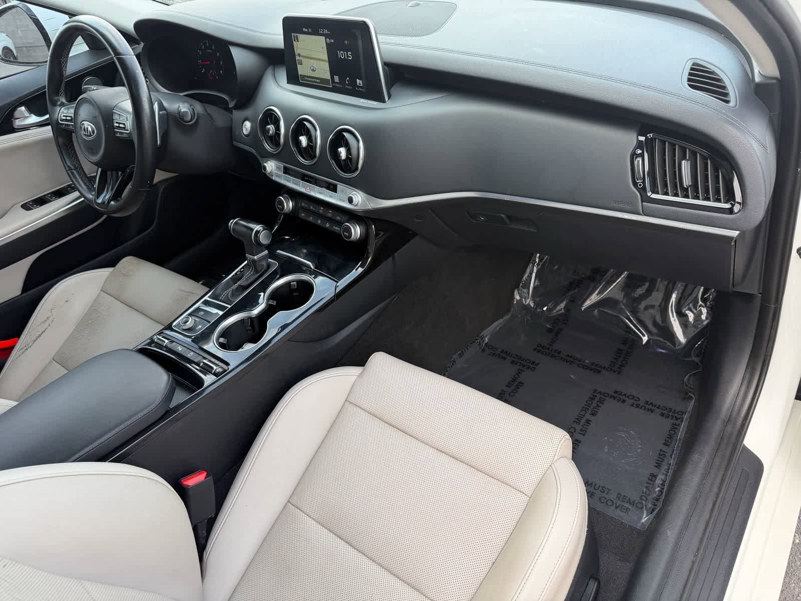 Used 2019 Kia Stinger Premium image 11