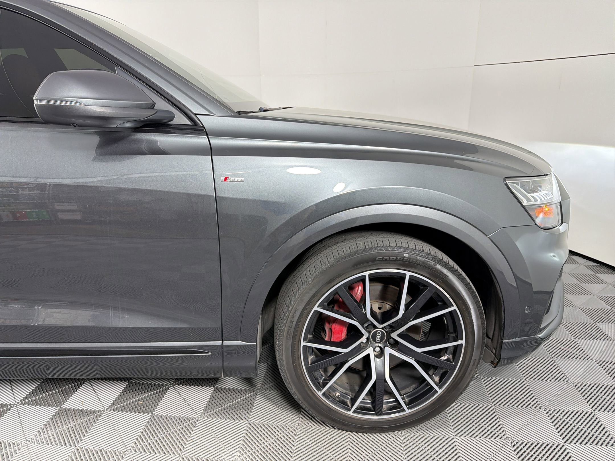 Used 2022 Audi Q8 Prestige image 12