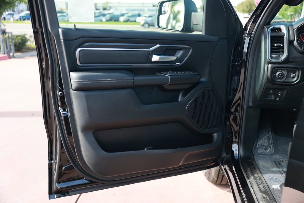 New 2026 RAM 1500 4x4 Crew Cab image 13