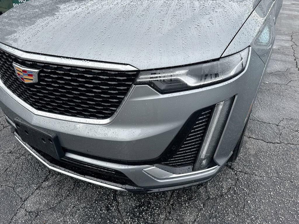 Used 2024 Cadillac XT6 Luxury image 10
