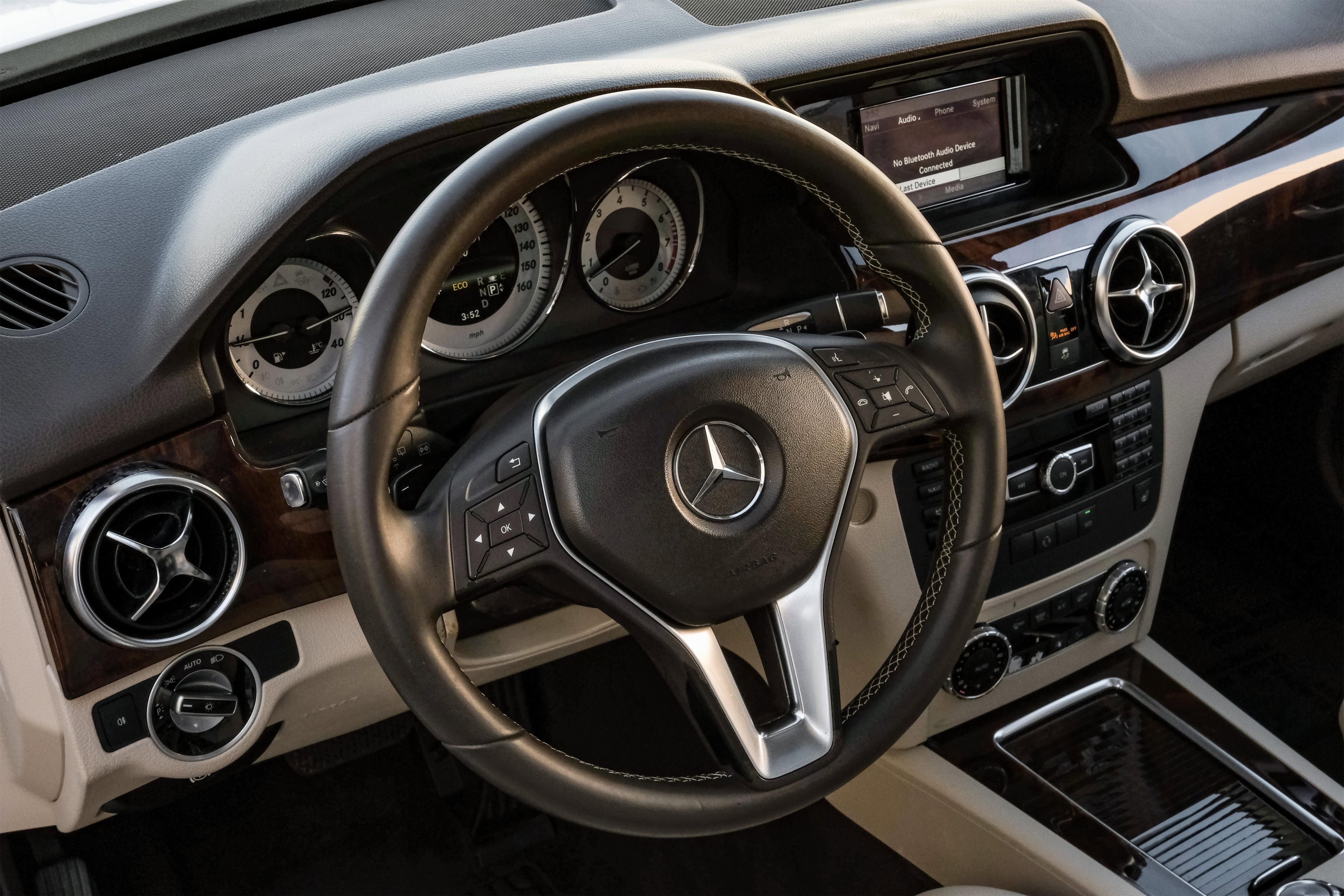 Used 2013 Mercedes-Benz GLK 350 2WD image 15