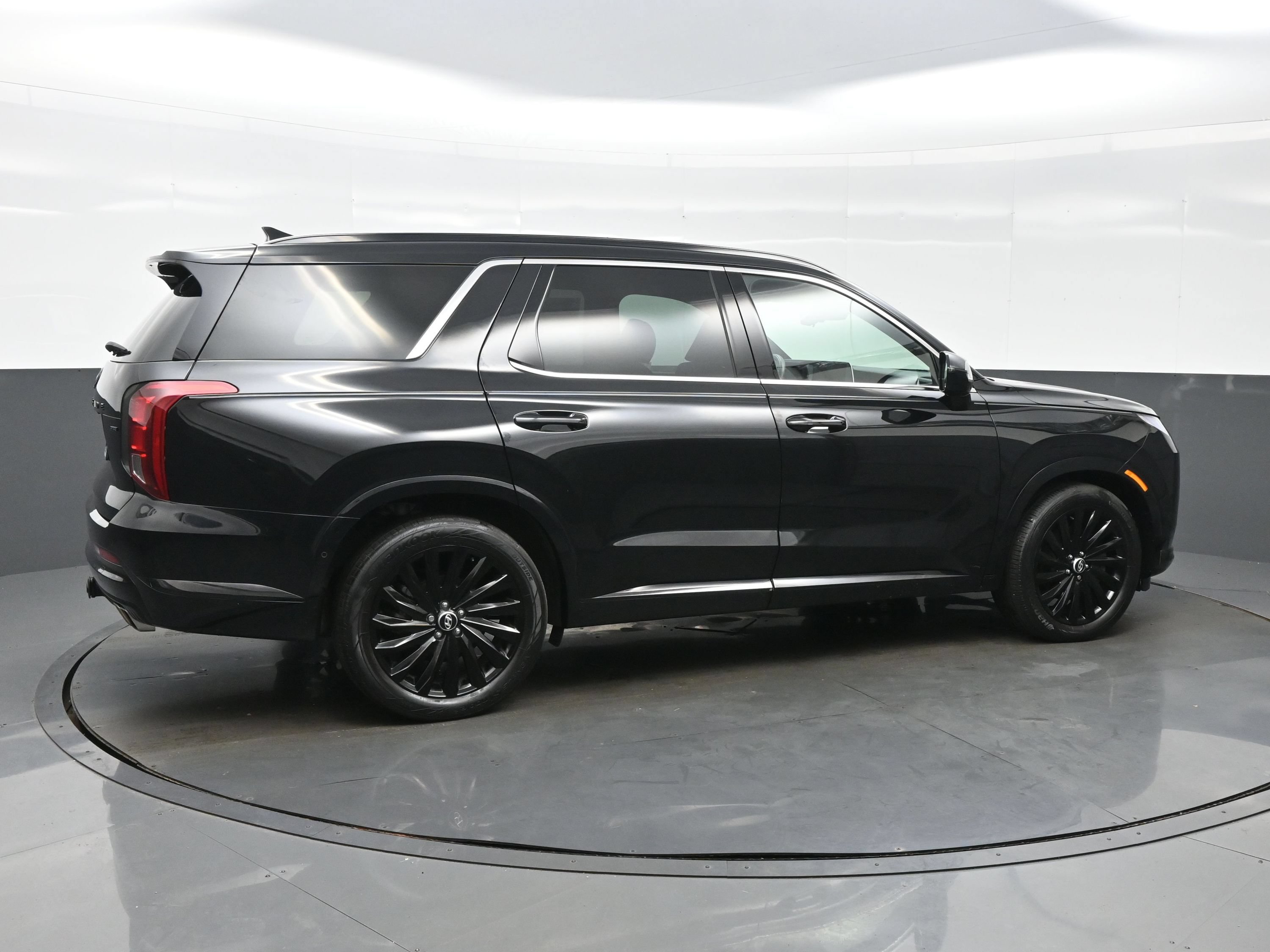 Used 2024 Hyundai Palisade Calligraphy AWD/4WD image 6