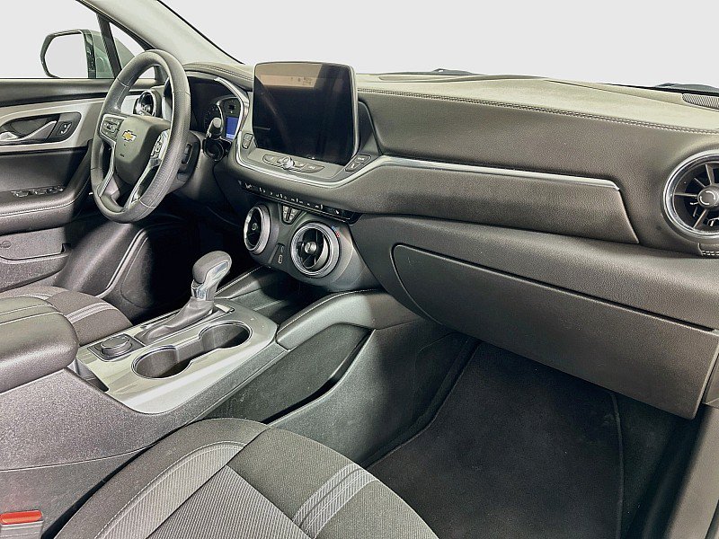 Used 2025 Chevrolet Blazer LT FWD image 28