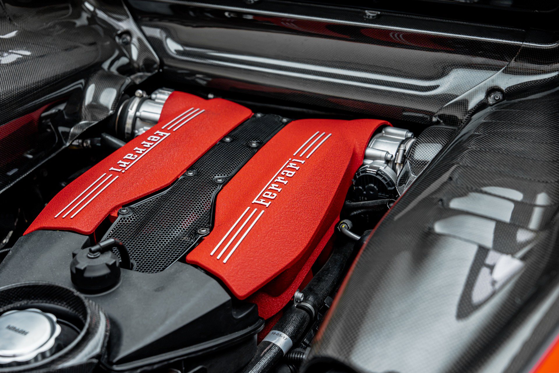 Used 2018 Ferrari 488 GTB RWD image 38