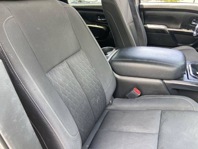 Used 2019 Nissan Titan SV w/ SV Convenience Package RWD image 23
