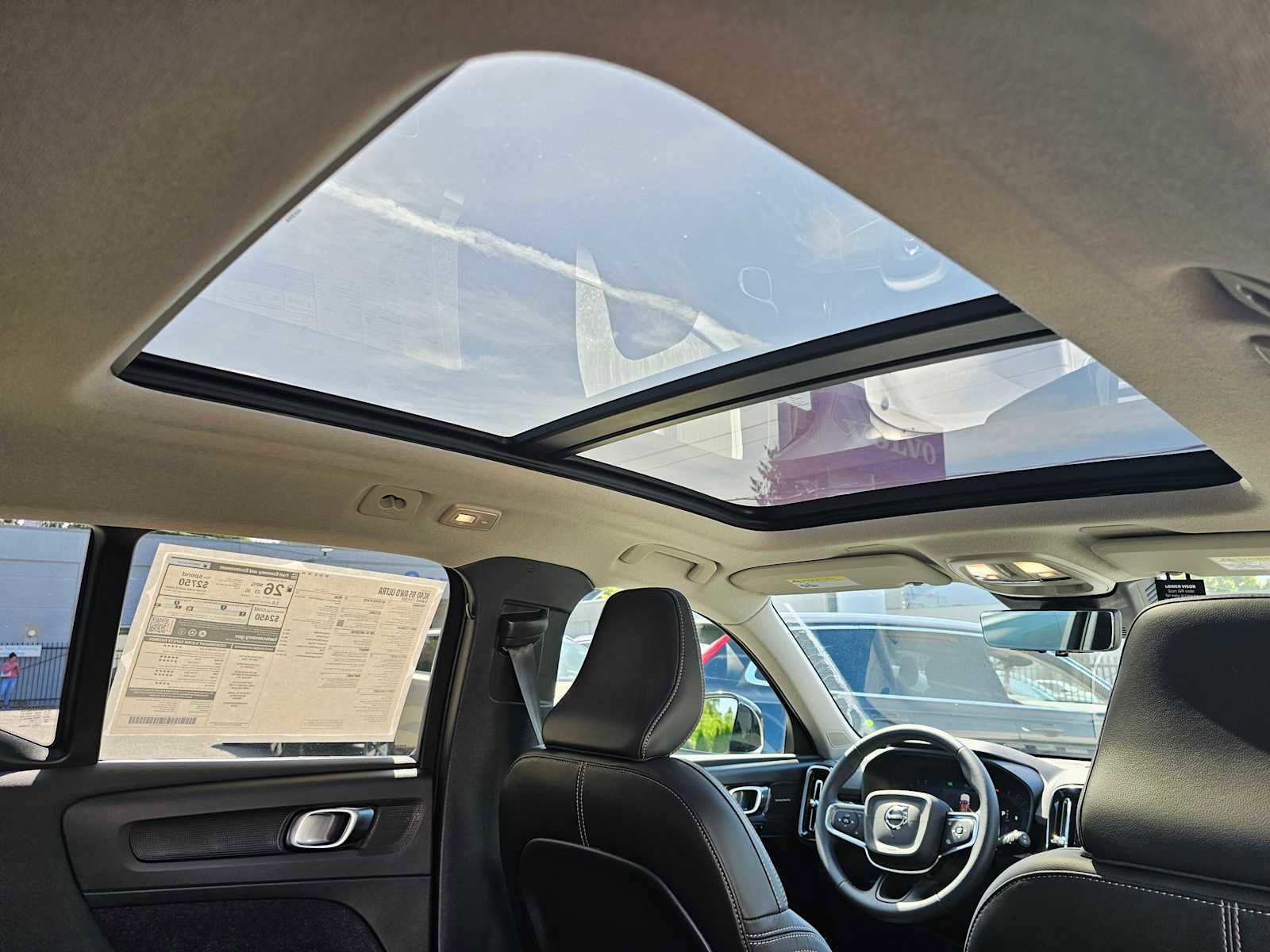 New 2025 Volvo XC40 B5 Ultra w/ Protection Package Premier image 13