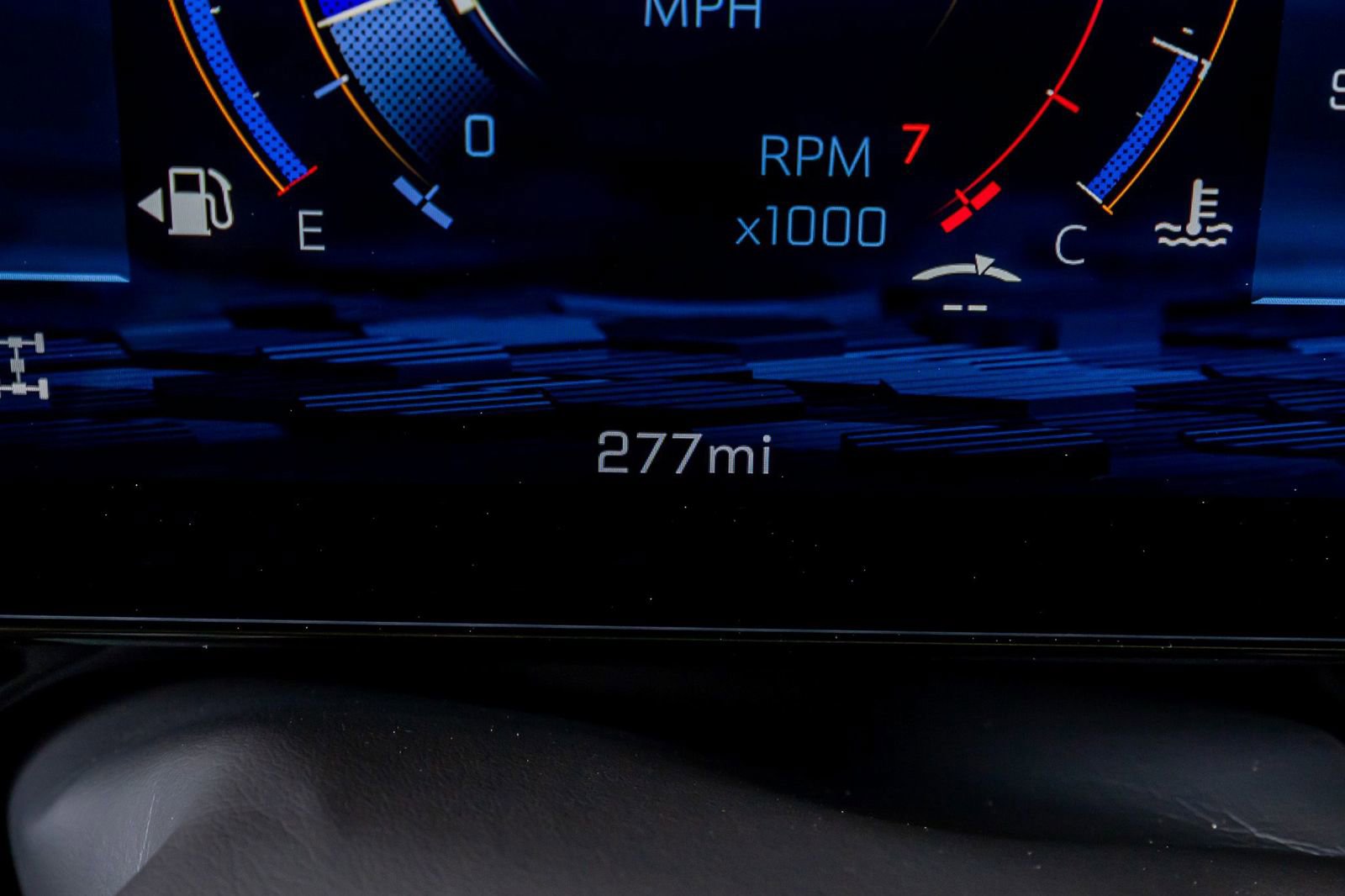 Used 2026 Chevrolet Suburban RST w/ RST Capability Package AWD/4WD image 22
