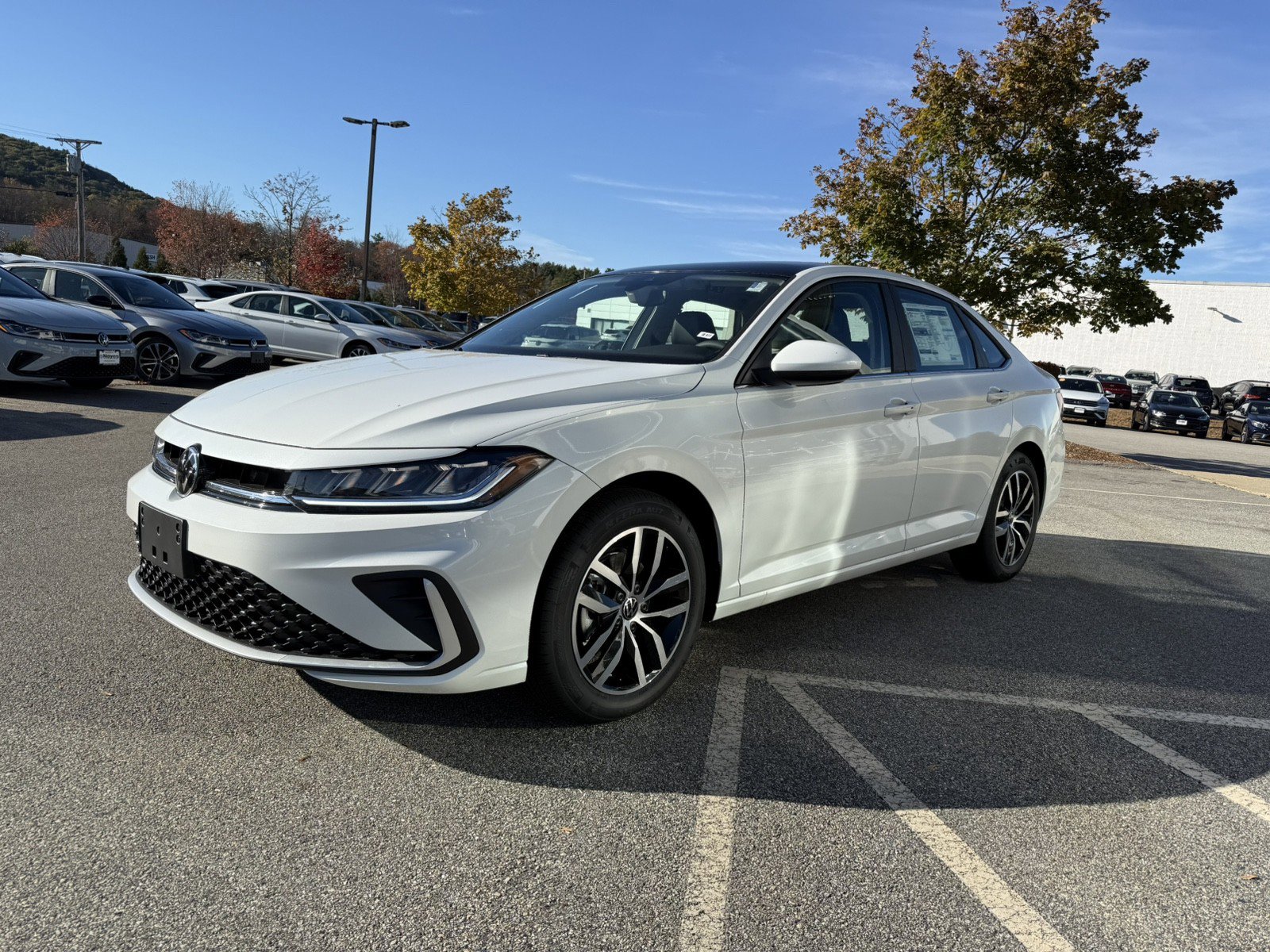 New 2026 Volkswagen Jetta SE image 7