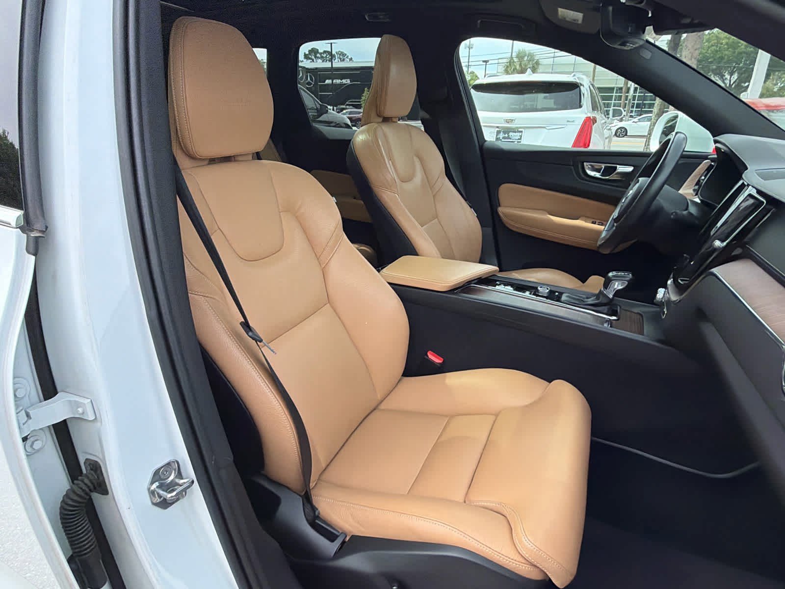 Used 2020 Volvo XC60 T5 Inscription FWD image 17