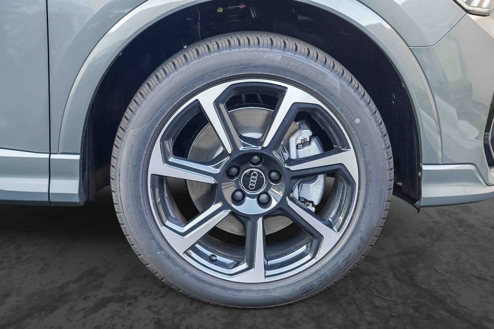 New 2025 Audi Q3 2.0T Premium Plus image 10