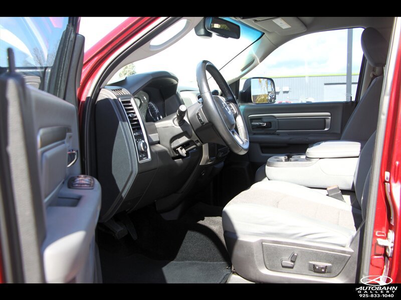 Used 2017 RAM 2500 SLT w/ Luxury Group RWD image 29
