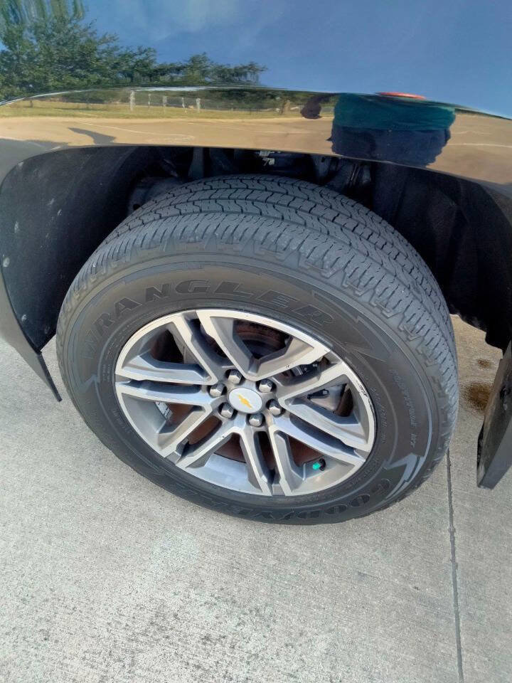 Used 2021 Chevrolet Colorado W/T w/ Custom Special Edition image 24