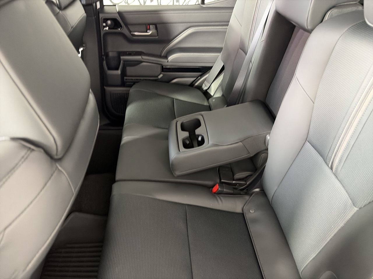 New 2026 Toyota 4Runner Limited AWD/4WD image 23