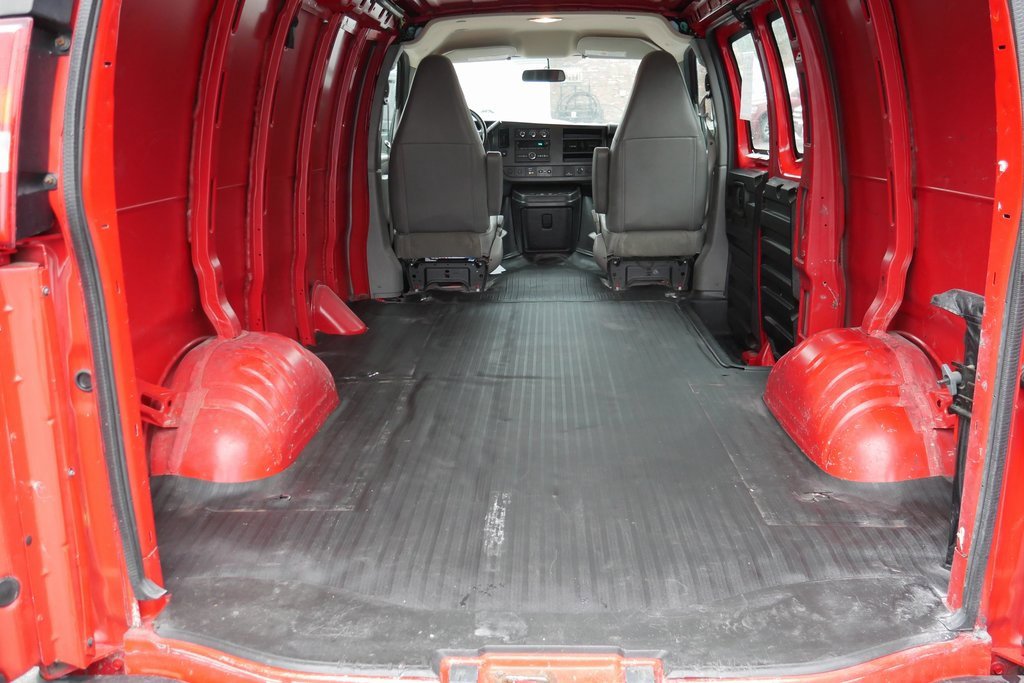 Used 2017 GMC Savana 2500 image 23