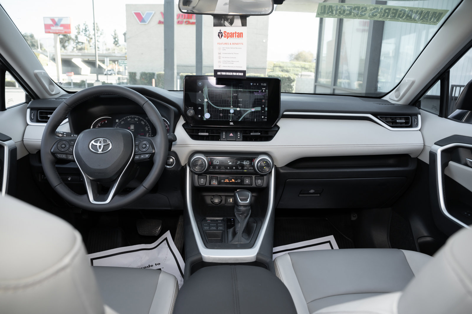 Used 2023 Toyota RAV4 XLE Premium image 22
