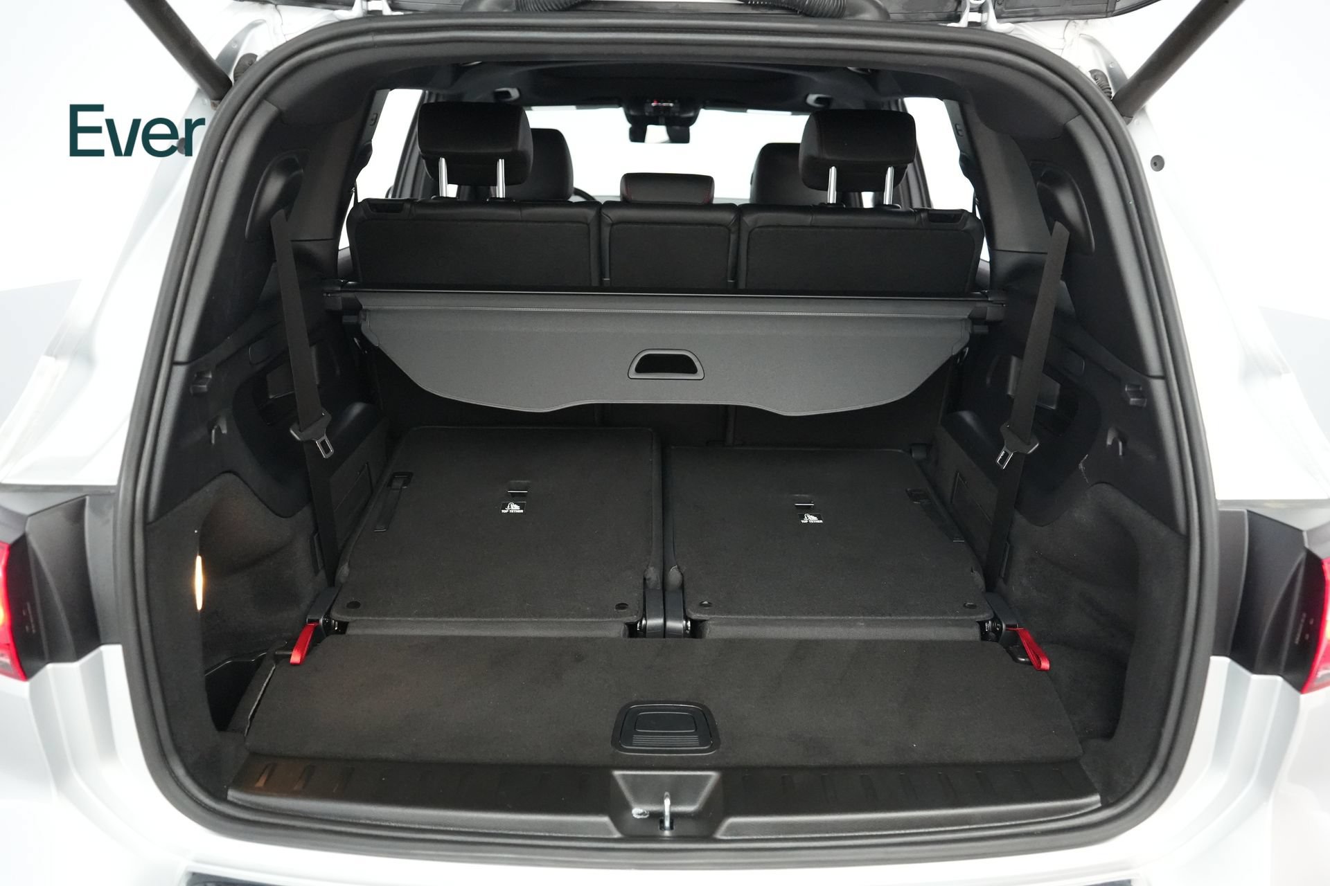 Used 2023 Mercedes-Benz EQB 350 4MATIC SUV image 8