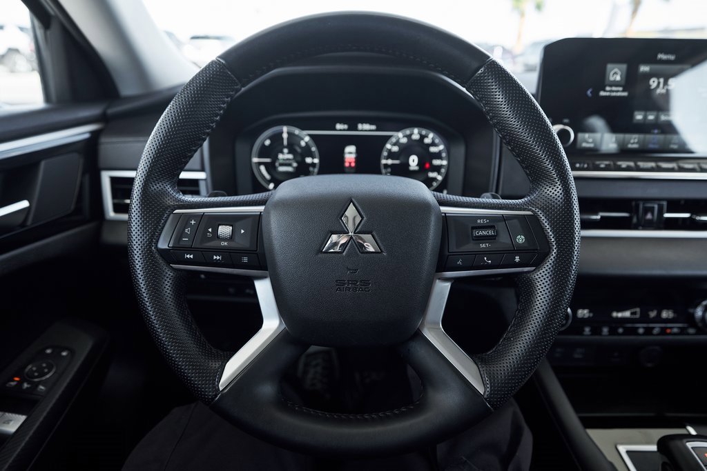 Used 2024 Mitsubishi Outlander Ralliart image 31