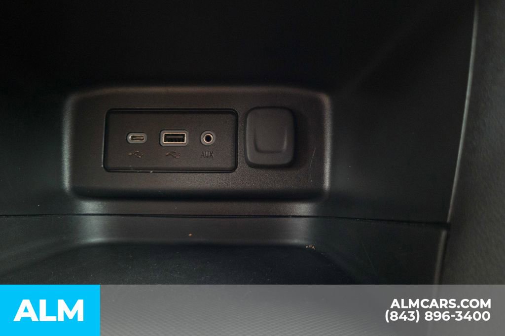Used 2024 Chevrolet Equinox LT FWD image 27