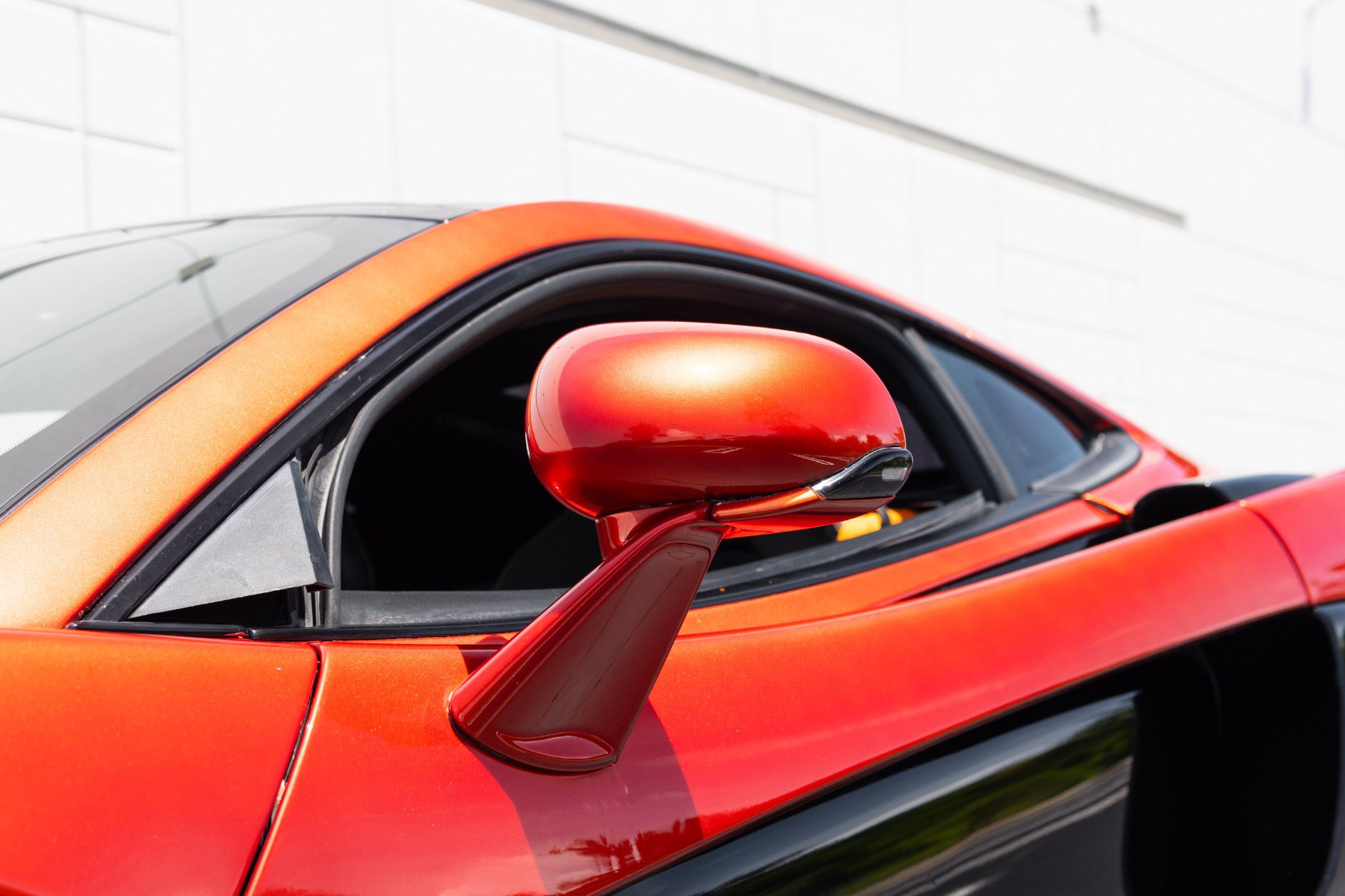 Used 2018 McLaren 570S RWD image 21
